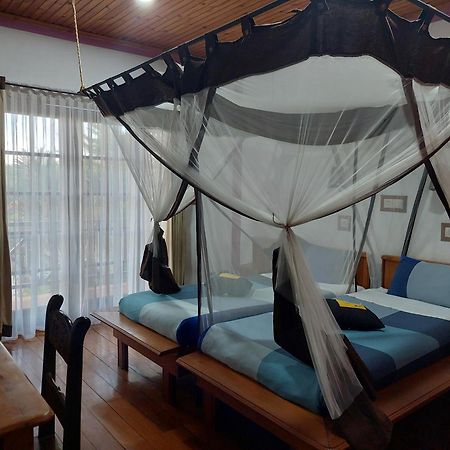 Island Continent Hotel Ivato Airport Exterior photo